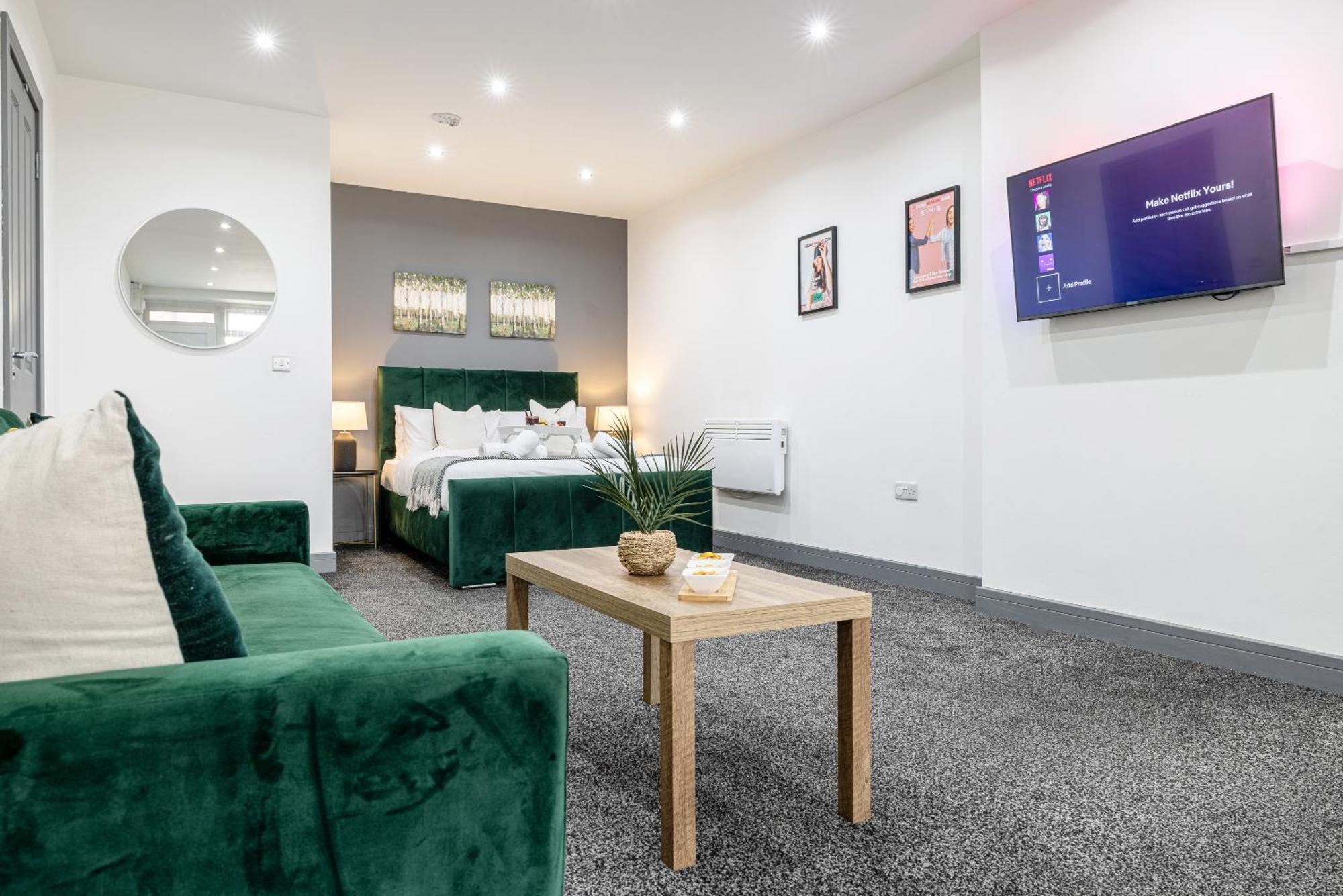 Rnm - Upgraded Business Stay For Travelling Contractors, All Amenities, Private Access Entire Place, Kitchen & Washroom, Smart Tv, Easy Access, Parking Nearby Cradley Heath Exterior foto